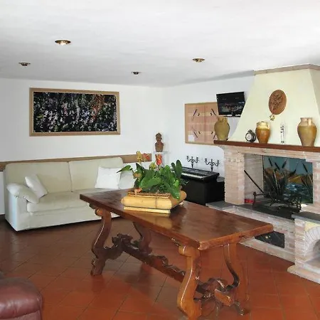 Tatil Evi Sleeps 6 Pool Wifi Luciano
