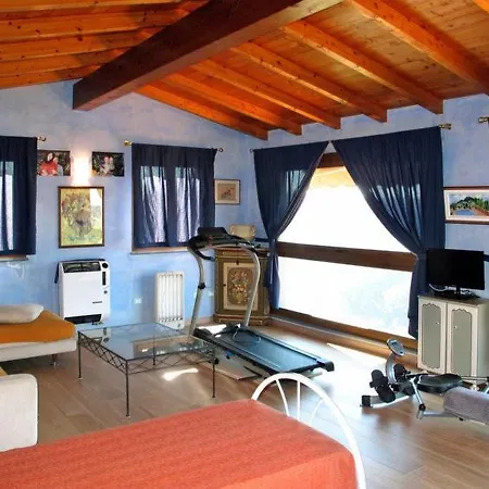 Sleeps 6 Pool Wifi Tatil Evi Luciano