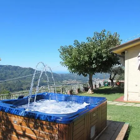 Sleeps 6 Pool Wifi